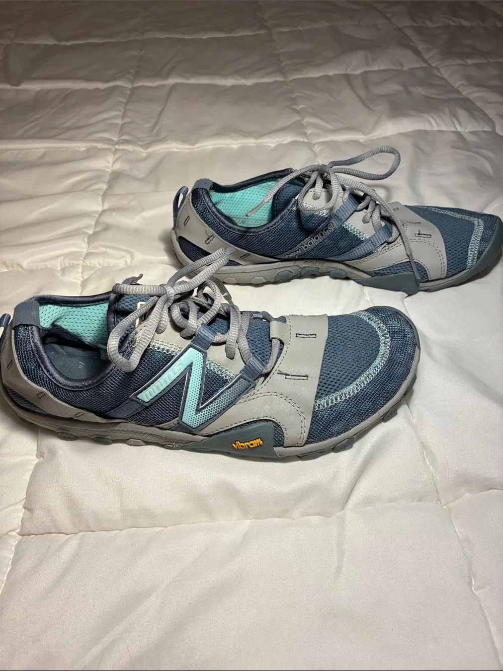 New Balance Women’s Minimus 10V2 Gray/Blue Trail Sneakers Size 9.5